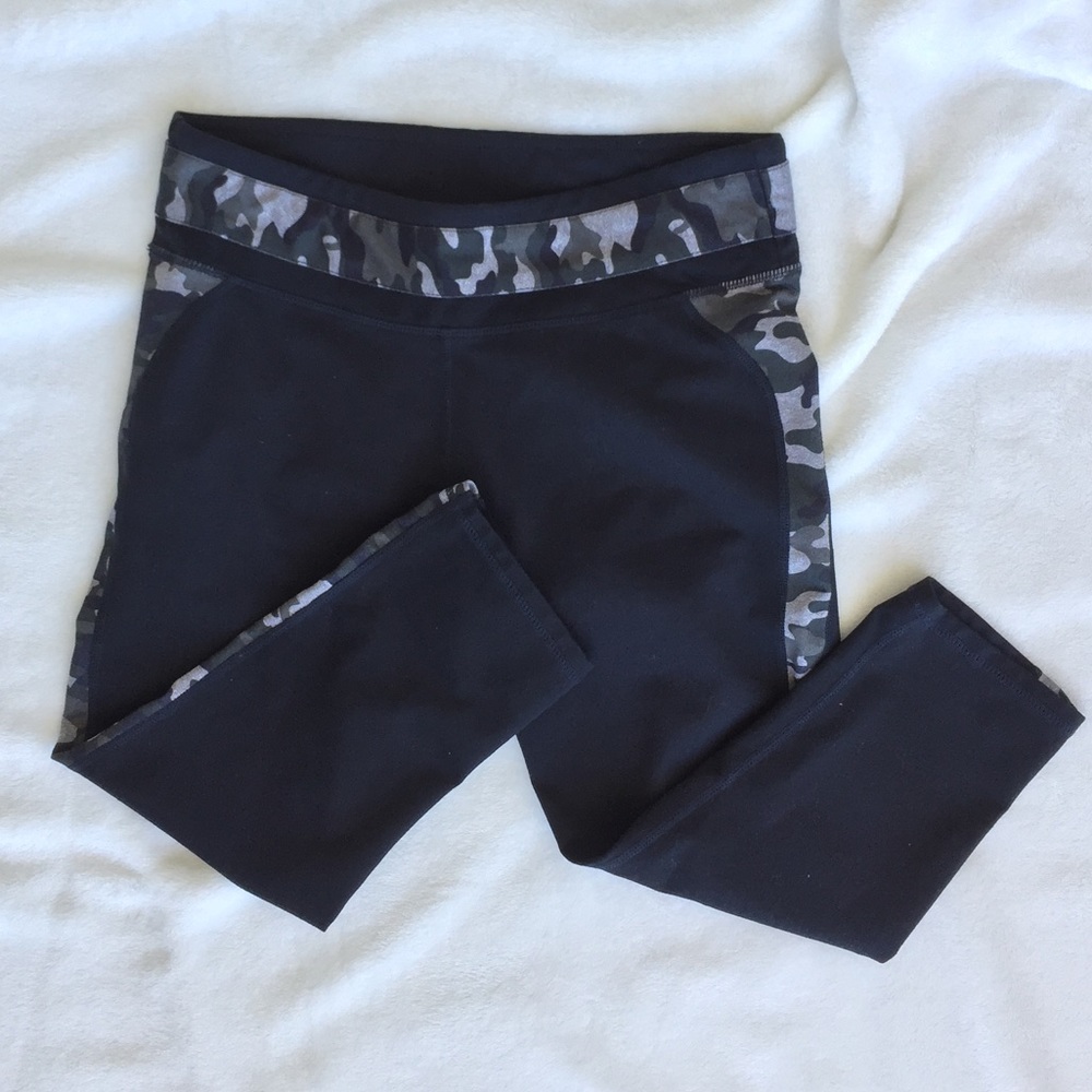 Fabletics Camo Leggings